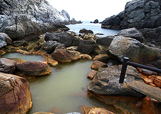 地鉈温泉